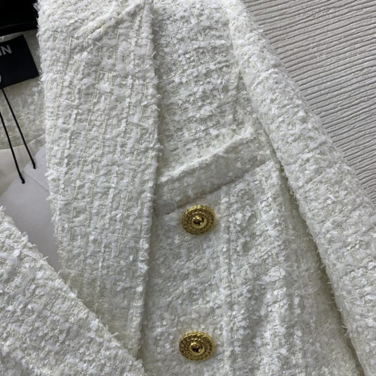 BALMAIN Customized threaded edges with gold button trim-6