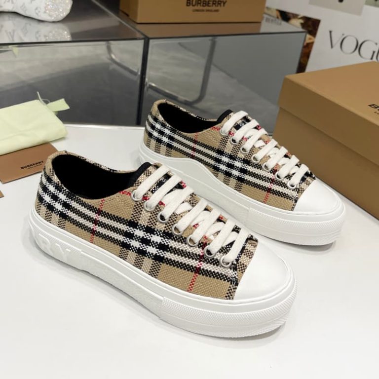 Burberry high quality-1