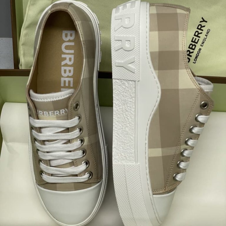 Burberry high quality-3