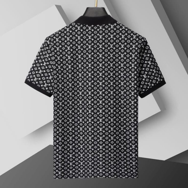 Louis Vuitton Men T-Shirt with Embroidered Short Sleeve Detail-2