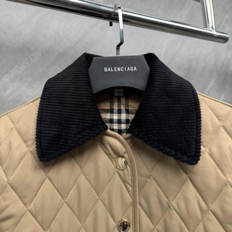 BURBERRY Classic cotton jacket with light-colored check pattern-3