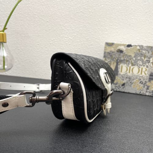 Dior High quality New vintage bag Women shoulder bag Letter printed pattern Metal CD logo-5