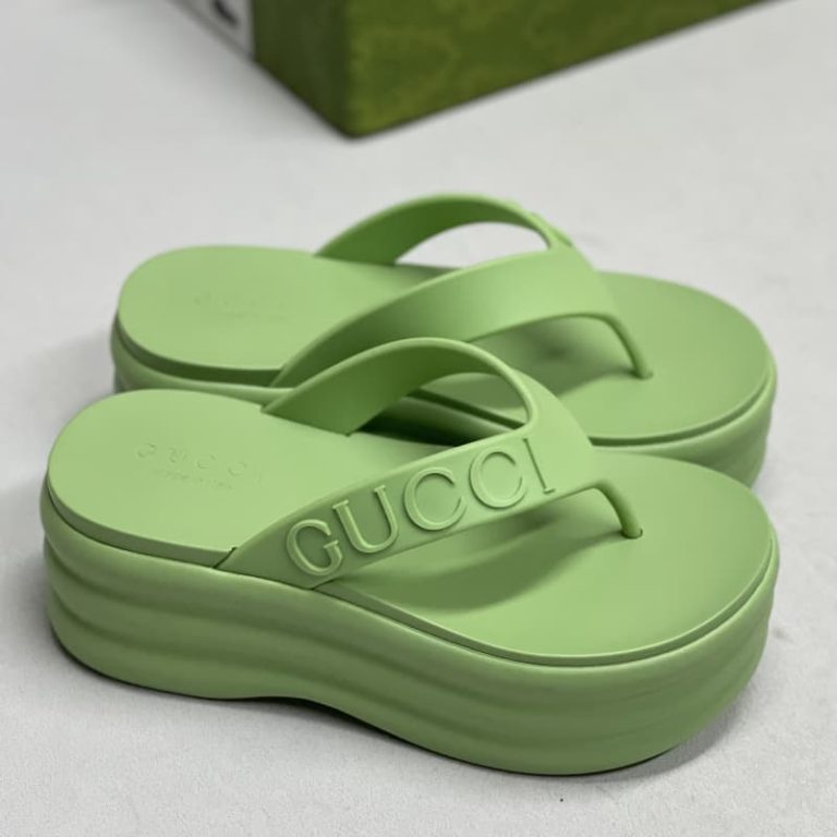 GUCCI Top Quality summer flat high sandals beach shoes trend slippers-6