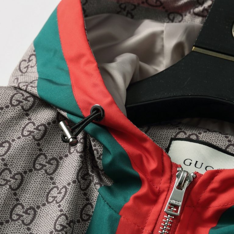 Gucci High Quality Men's Brown Letter Print Green Red Stripes Stitching Zipper Hooded Jacket FZ278 (1)