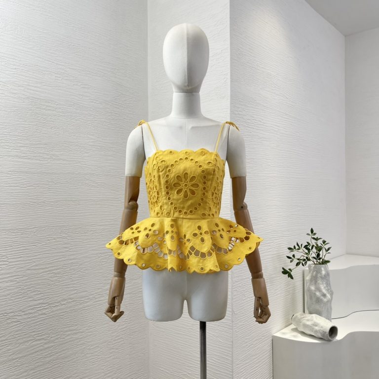 Zimmermann best quality linen yellow sleeveless embroidery floral hollow out shell lace blouse tops and shorts set