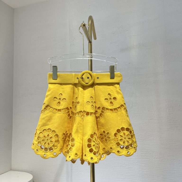 Zimmermann best quality linen yellow sleeveless embroidery floral hollow out shell lace blouse tops and shorts set3