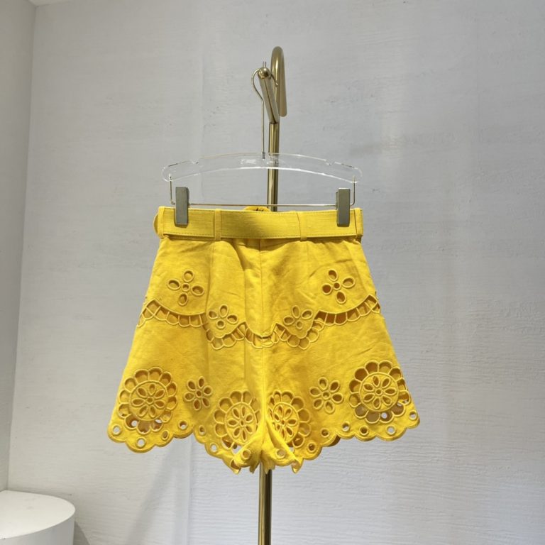 Zimmermann best quality linen yellow sleeveless embroidery floral hollow out shell lace blouse tops and shorts set4